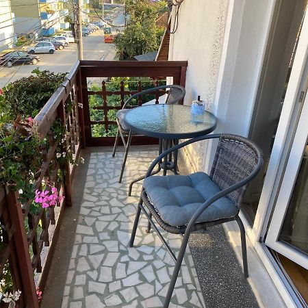 Apartament Mansarda Apartment คูร์ตา เด อาร์เจช ภายนอก รูปภาพ