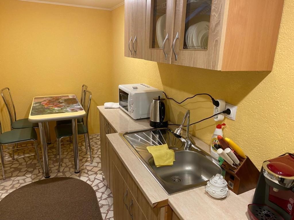 Apartament Mansarda Apartment คูร์ตา เด อาร์เจช ภายนอก รูปภาพ